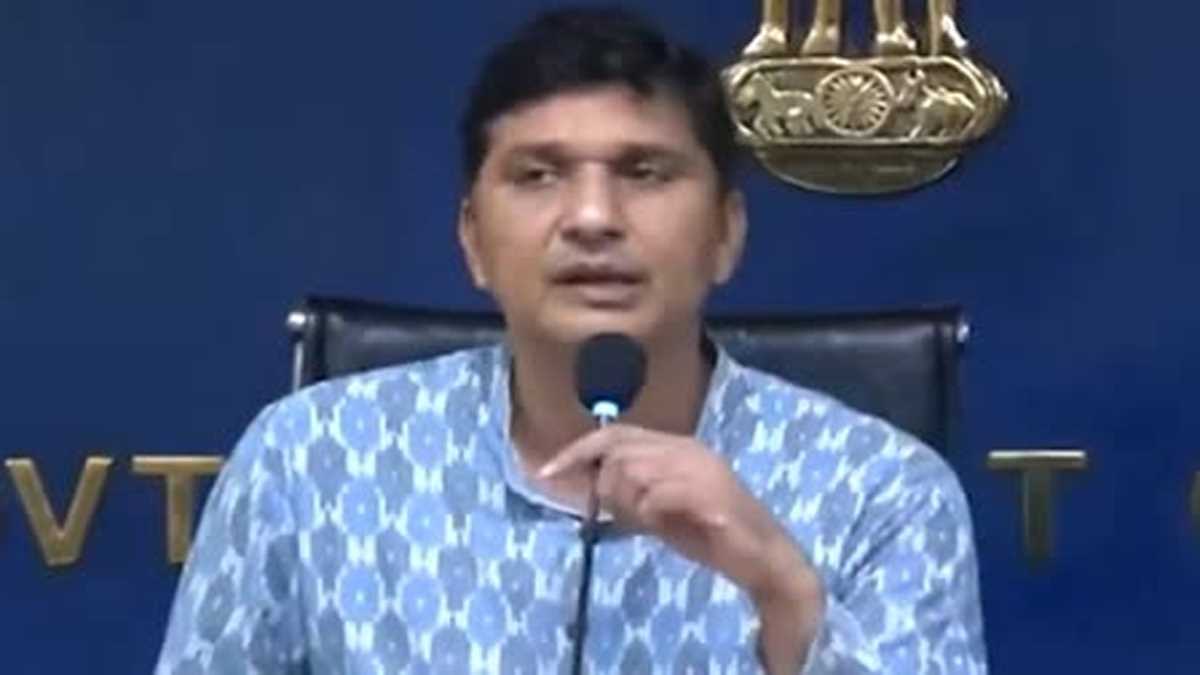 दिल्ली के व्यापारी देश छोड़ने की सोच रहे हैं, सुरक्षा को लेकर एलजी से मिलेंगे : सौरभ भारद्वाज